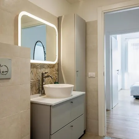 Spacious & Comfortable In Duomo By Easylife * Milán
