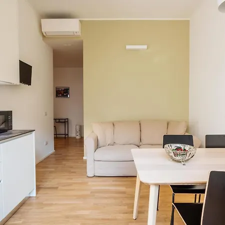 Spacious & Comfortable In Duomo By Easylife Apartmán