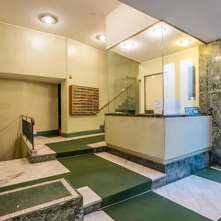 Апартаменты Spacious & Comfortable In Duomo By Easylife