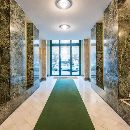 Spacious & Comfortable In Duomo By Easylife Milán